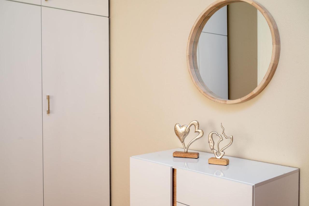 Pleasures House Kavala Apartment ภายนอก รูปภาพ